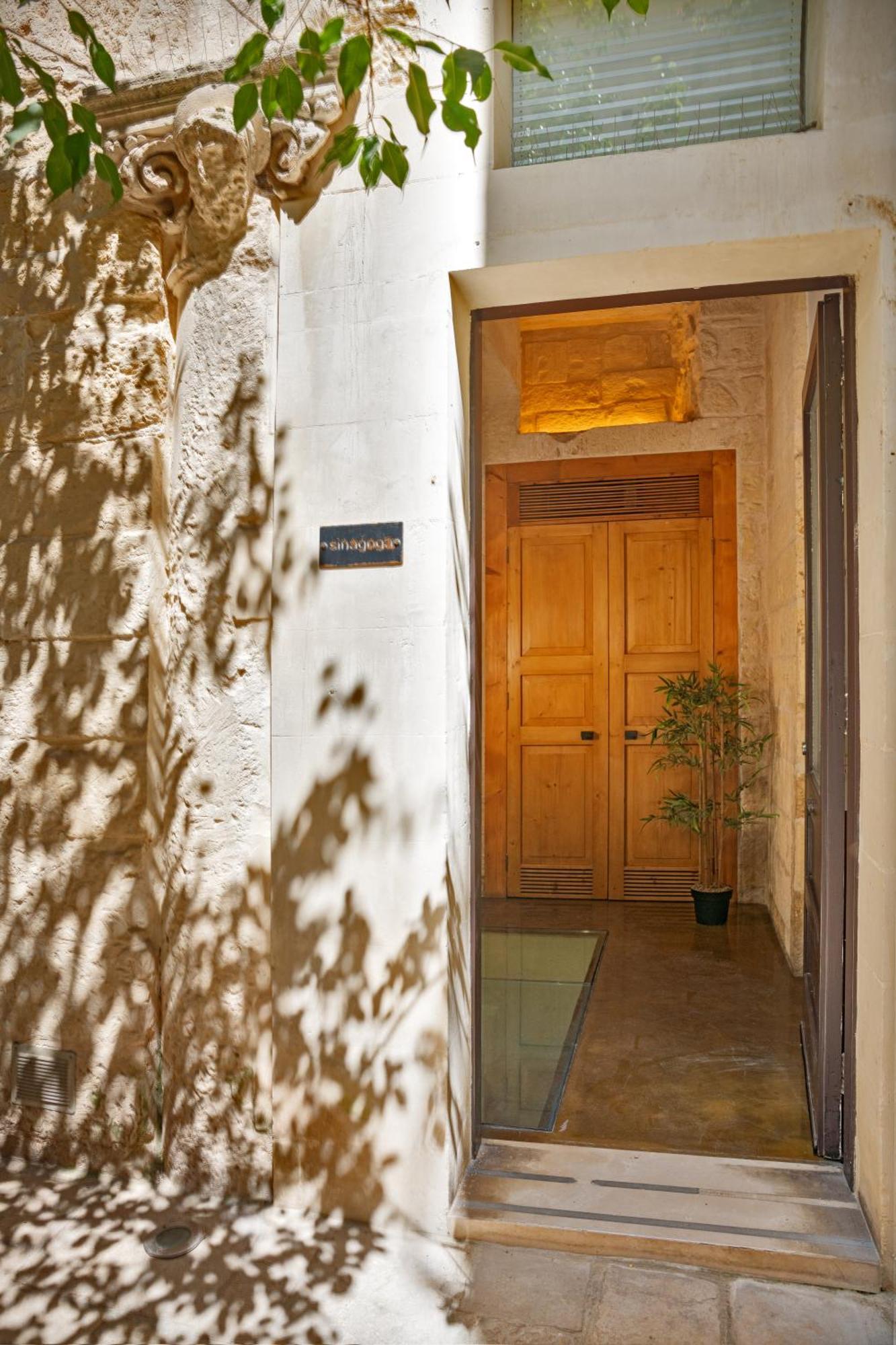 Bed and Breakfast Palazzo Persone Dimora Storica Лечче Екстер'єр фото