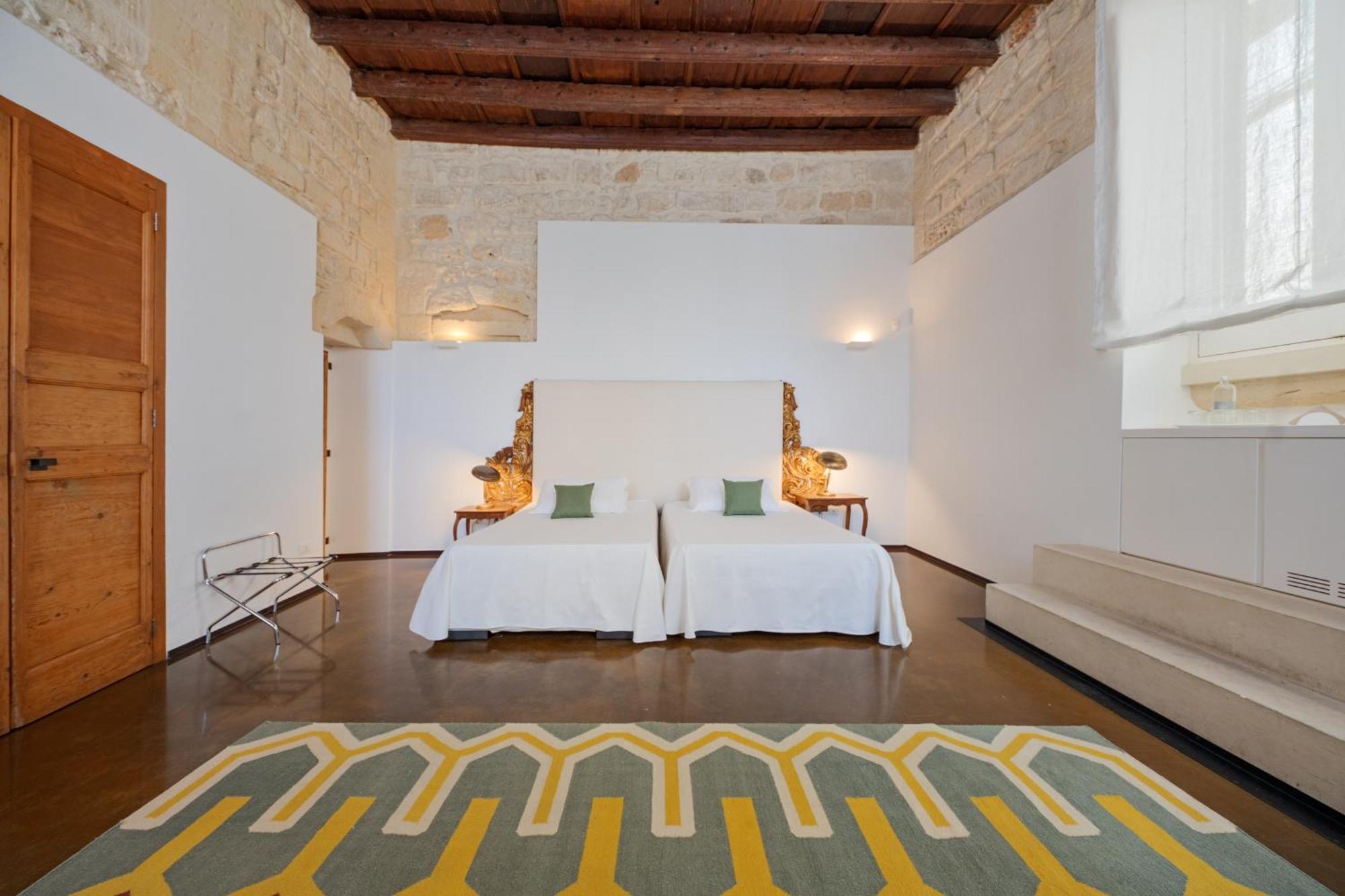 Bed and Breakfast Palazzo Persone Dimora Storica Лечче Екстер'єр фото
