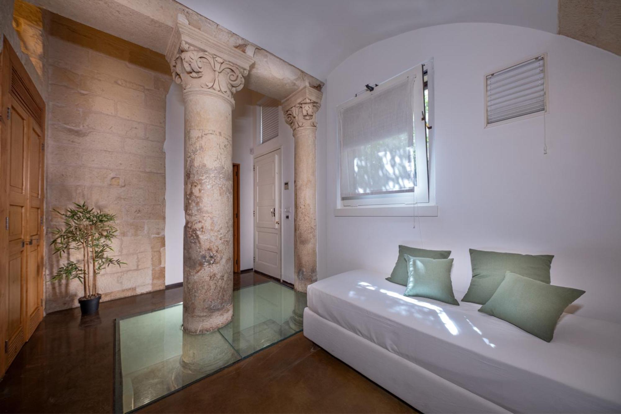 Bed and Breakfast Palazzo Persone Dimora Storica Лечче Екстер'єр фото
