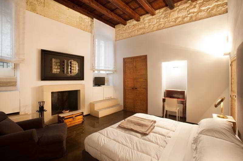Bed and Breakfast Palazzo Persone Dimora Storica Лечче Екстер'єр фото